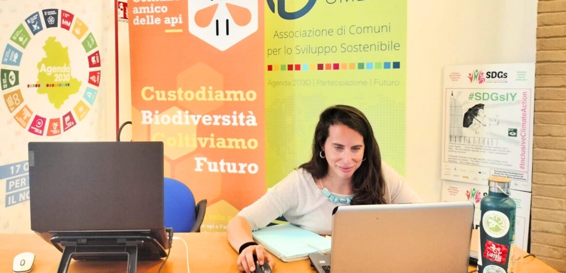 Azione concrete per la conservazione della biodiversità. Un successo il nuovo webinar dei Comuni Amici delle Api.